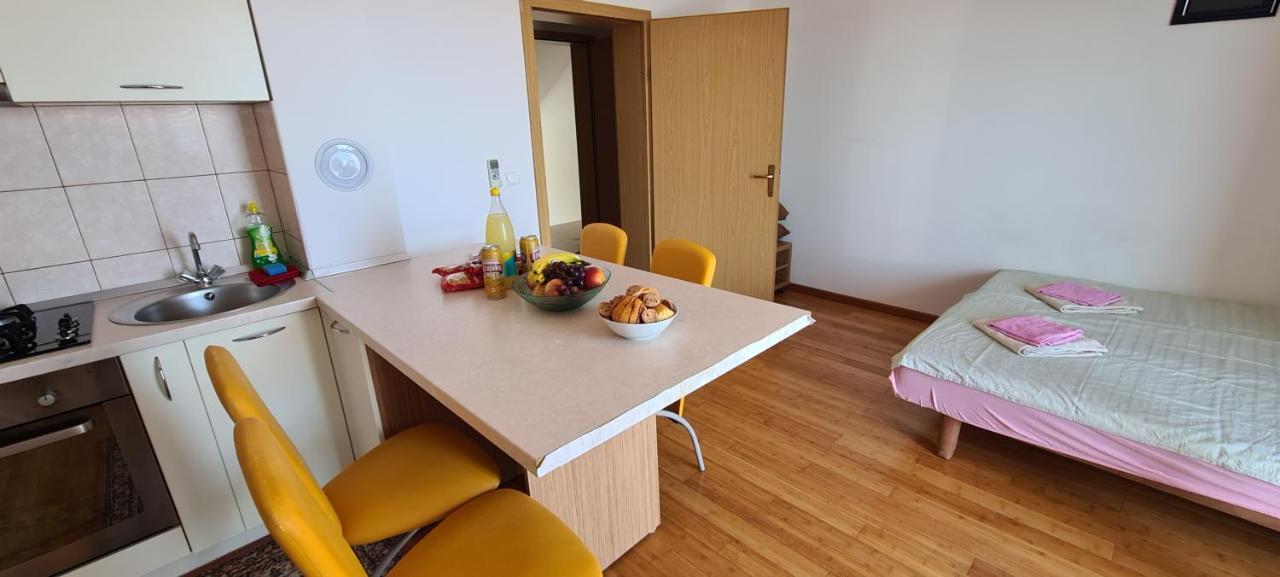דונג'י סגט Apartmani Gizela מראה חיצוני תמונה