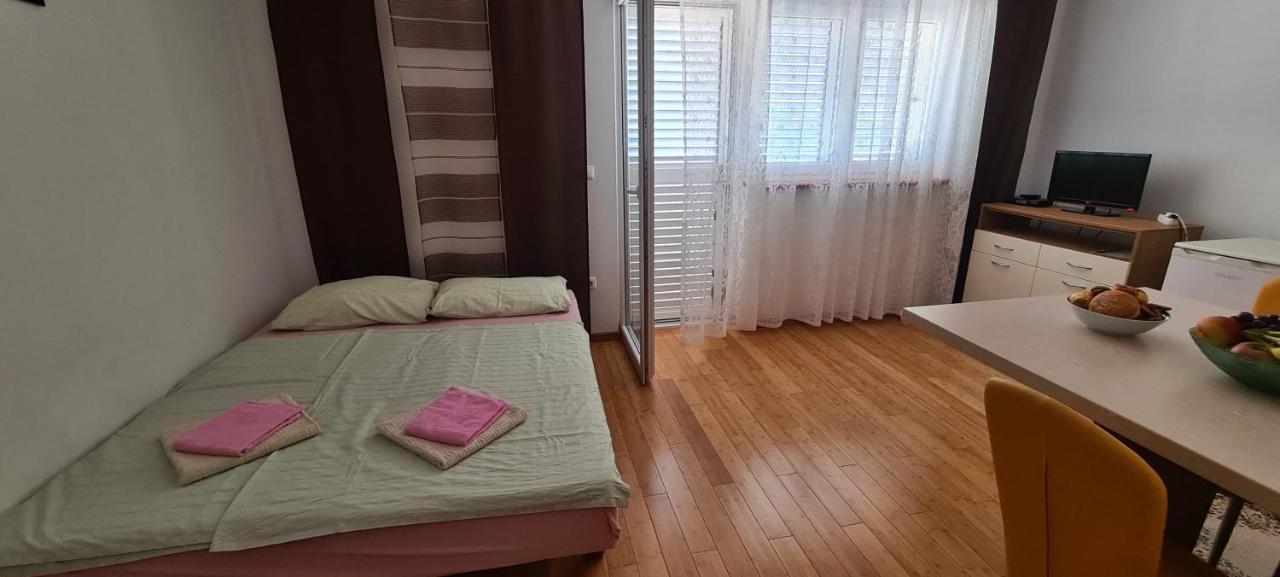 דונג'י סגט Apartmani Gizela מראה חיצוני תמונה